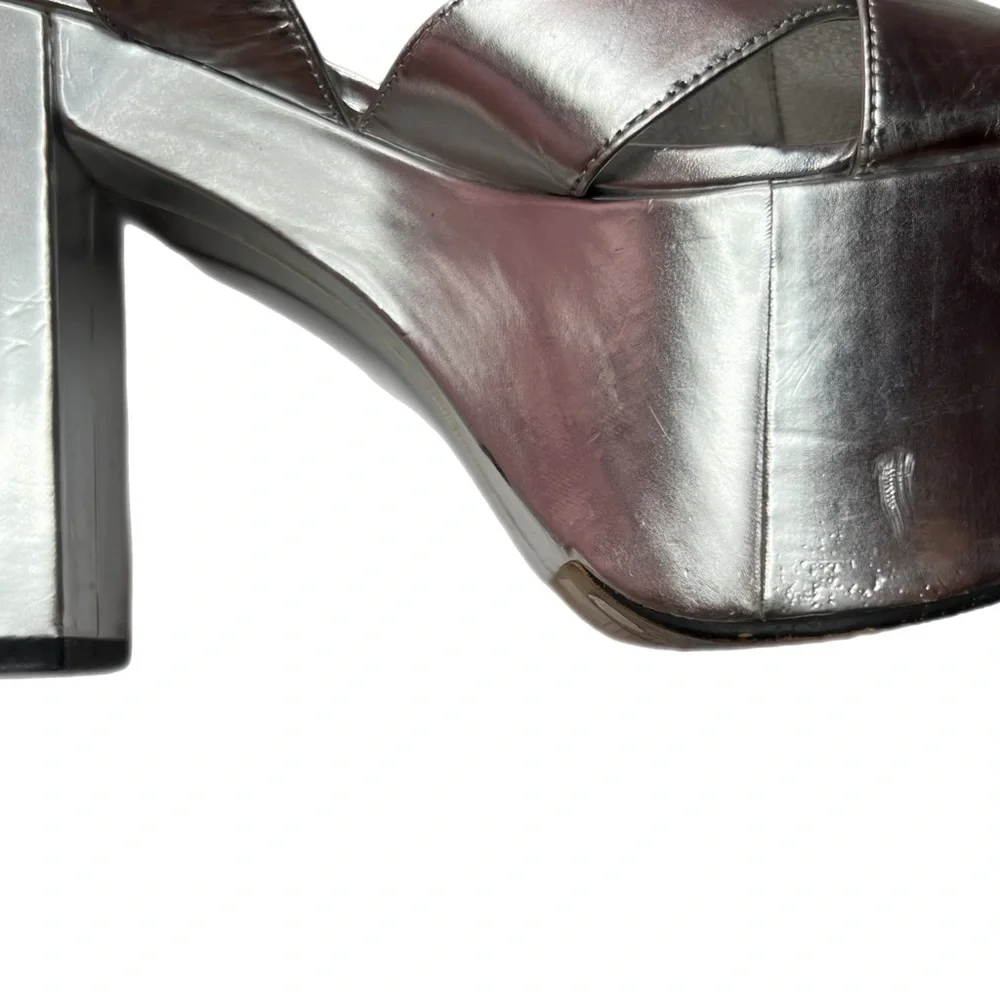 ALDO silver shiny platform heels - Picture 4 of 4